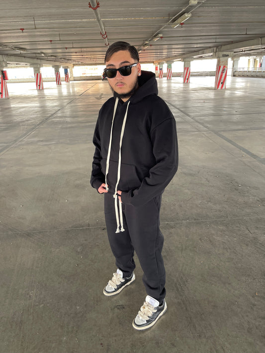 TRACKSUIT BLACK CON ELASTICO A FONDO